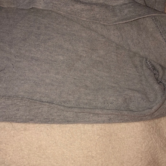 Abercrombie & Fitch Long Sleeve Tee - Picture 8 of 8